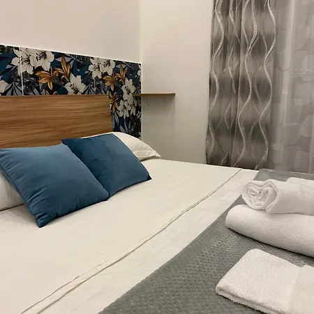 Pippo's Νάπολη